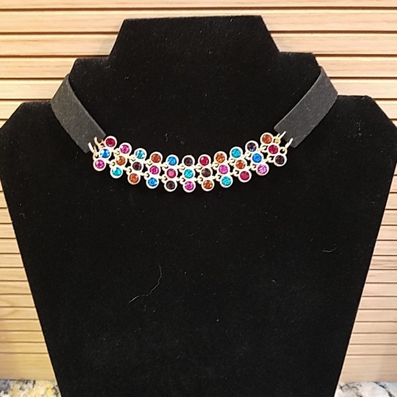 Gifted/Bundle Colorful choker rhinestones - Picture 3 of 9